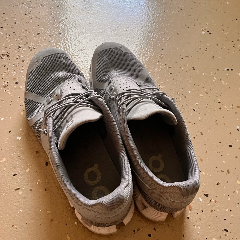 On cloud 3 for men